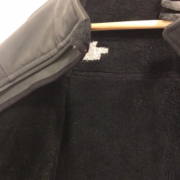 Men’s north face jacket - Picture 2 of 3